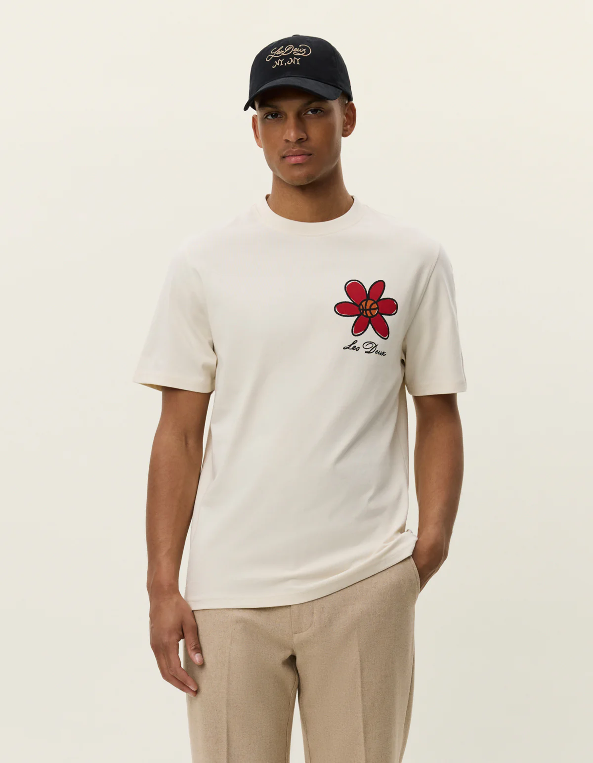 Les Deux Flower Basket Tee - Image 3