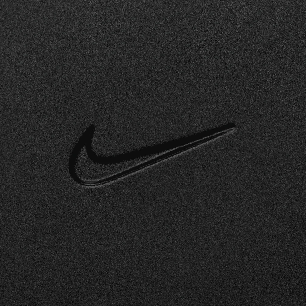 Nike 22 IN Hardshell Luggage - Image 11