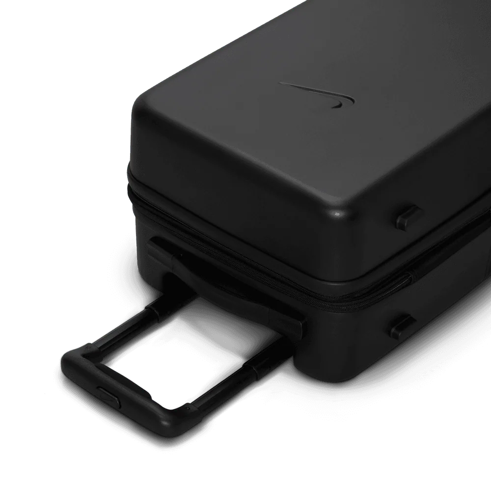 Nike 22 IN Hardshell Luggage - Image 7