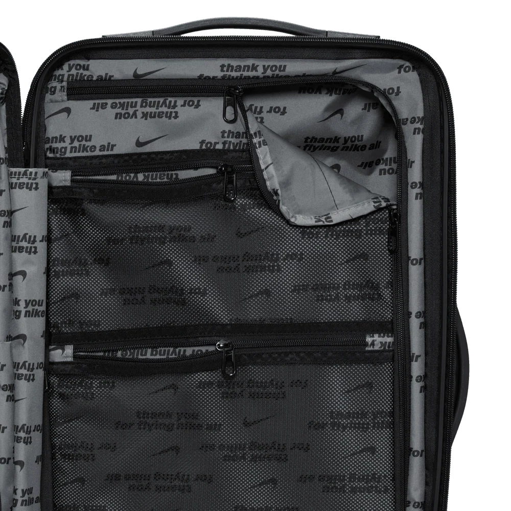 Nike 22 IN Hardshell Luggage - Image 8