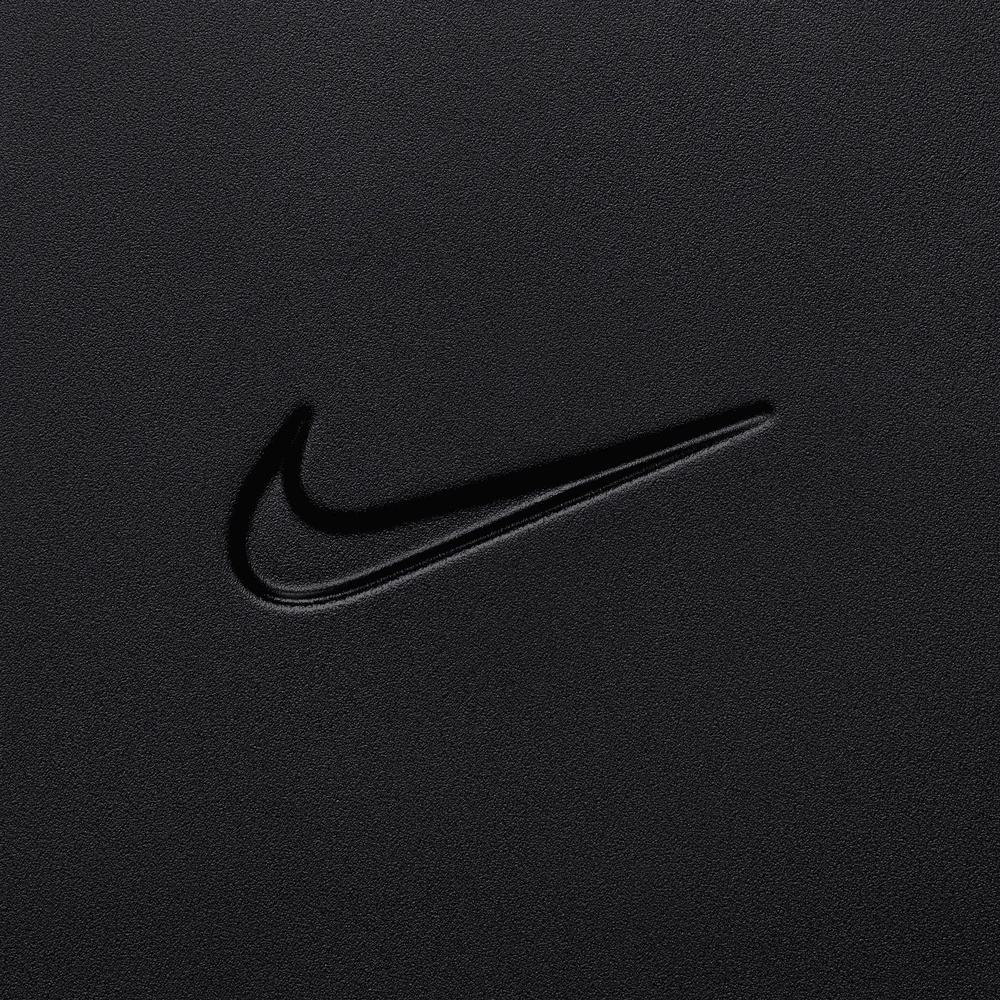 Nike 29 IN Hardshell Luggage - Image 11