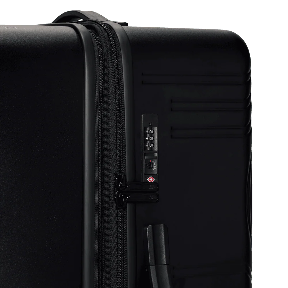 Nike 29 IN Hardshell Luggage - Image 12