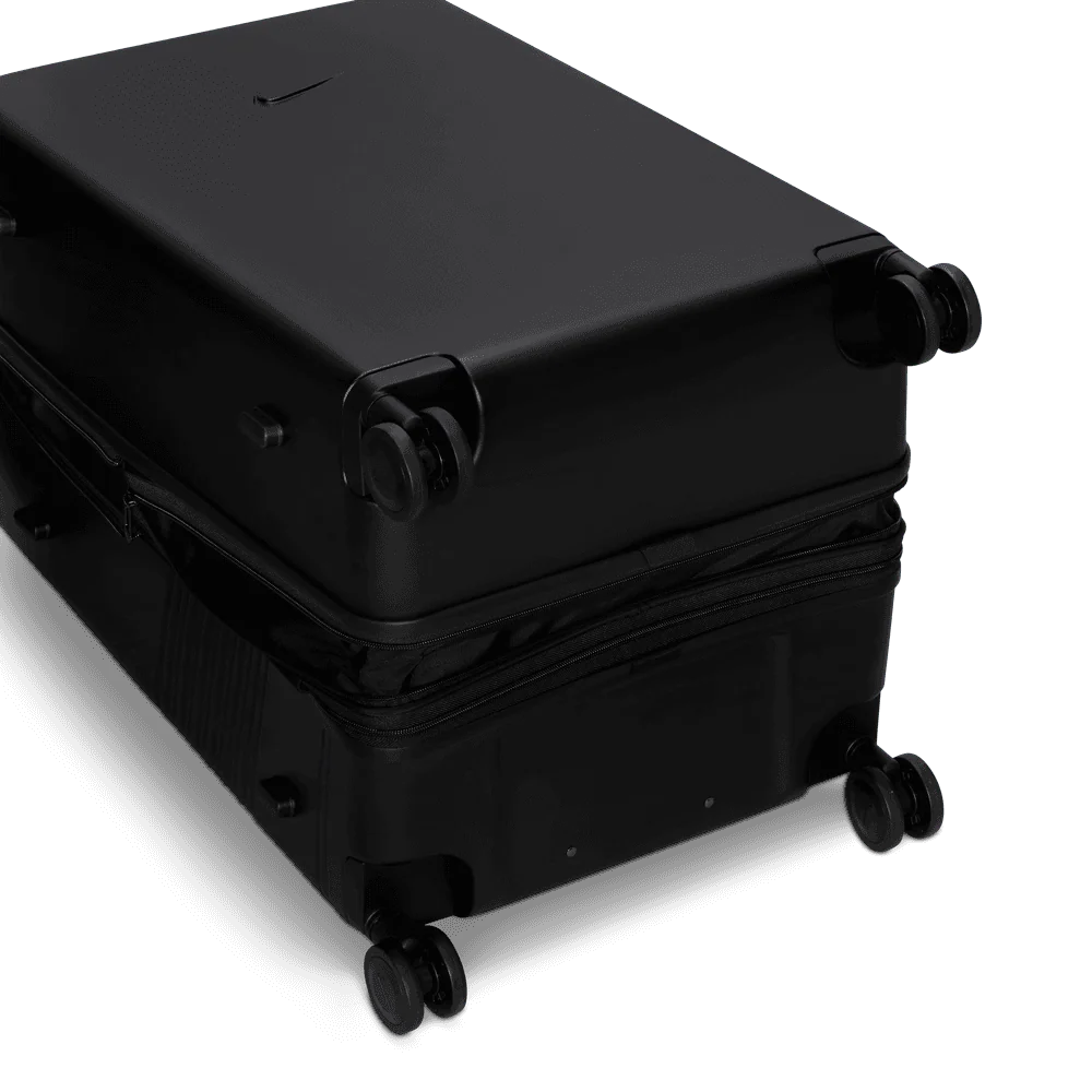 Nike 29 IN Hardshell Luggage - Image 6