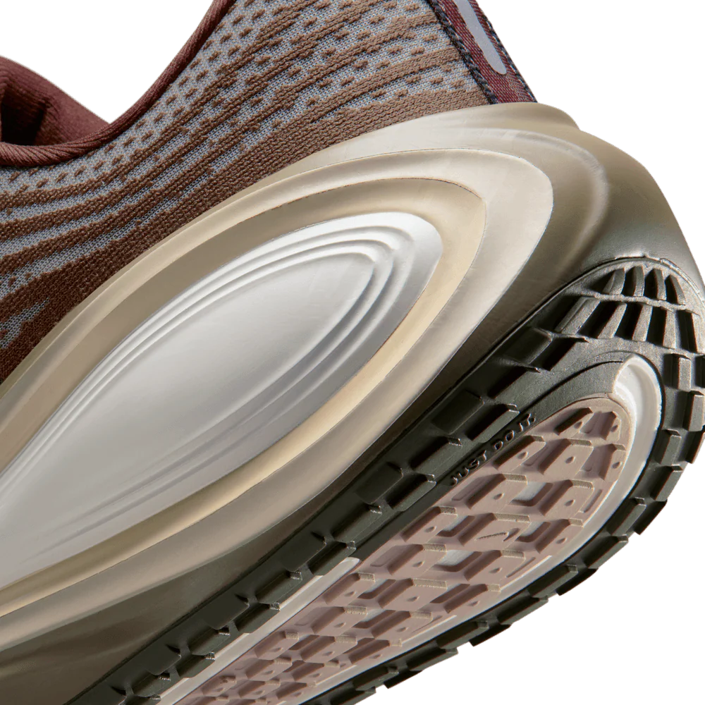 Nike Vomero Plus - Image 7