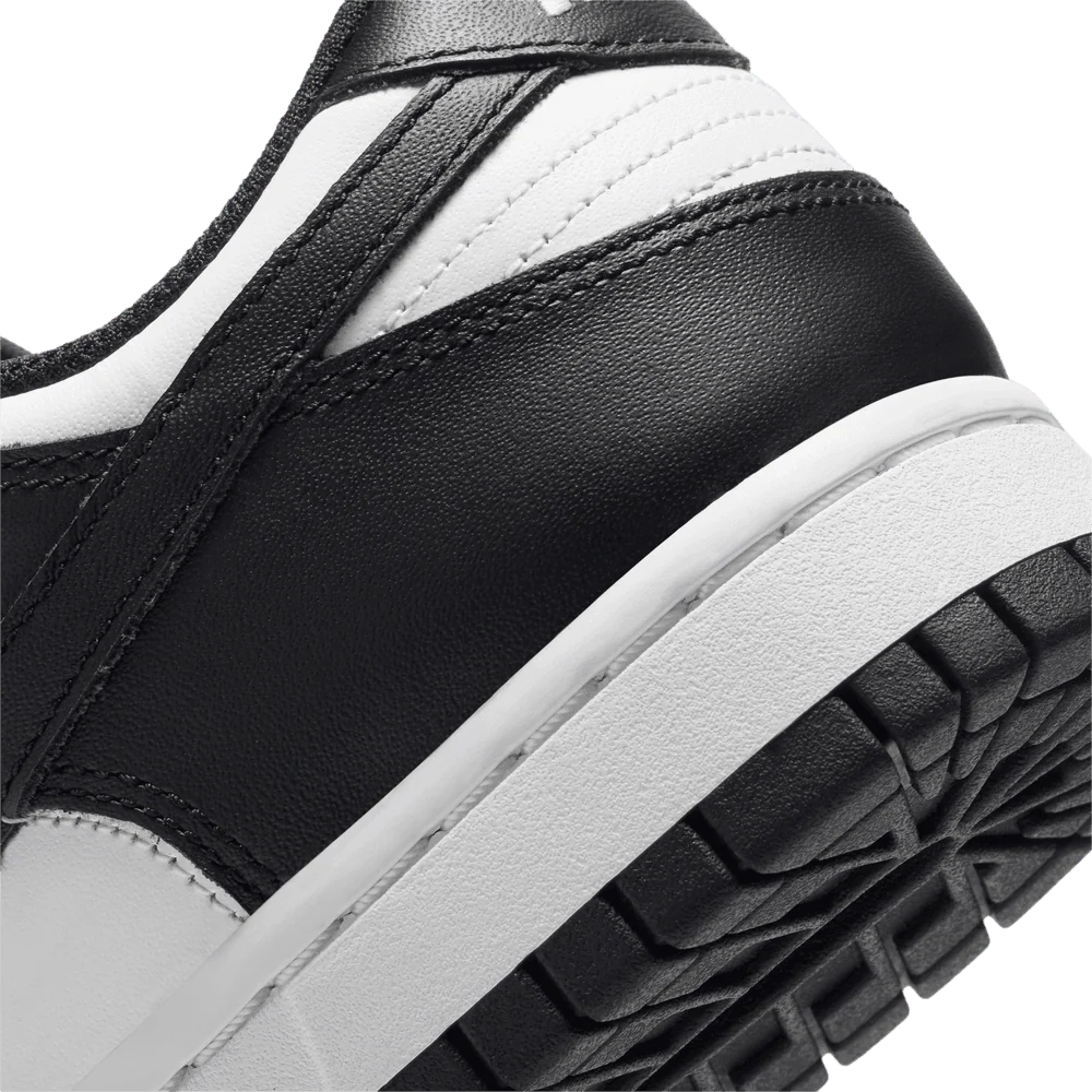 Wmns Nike Dunk Low - Image 7