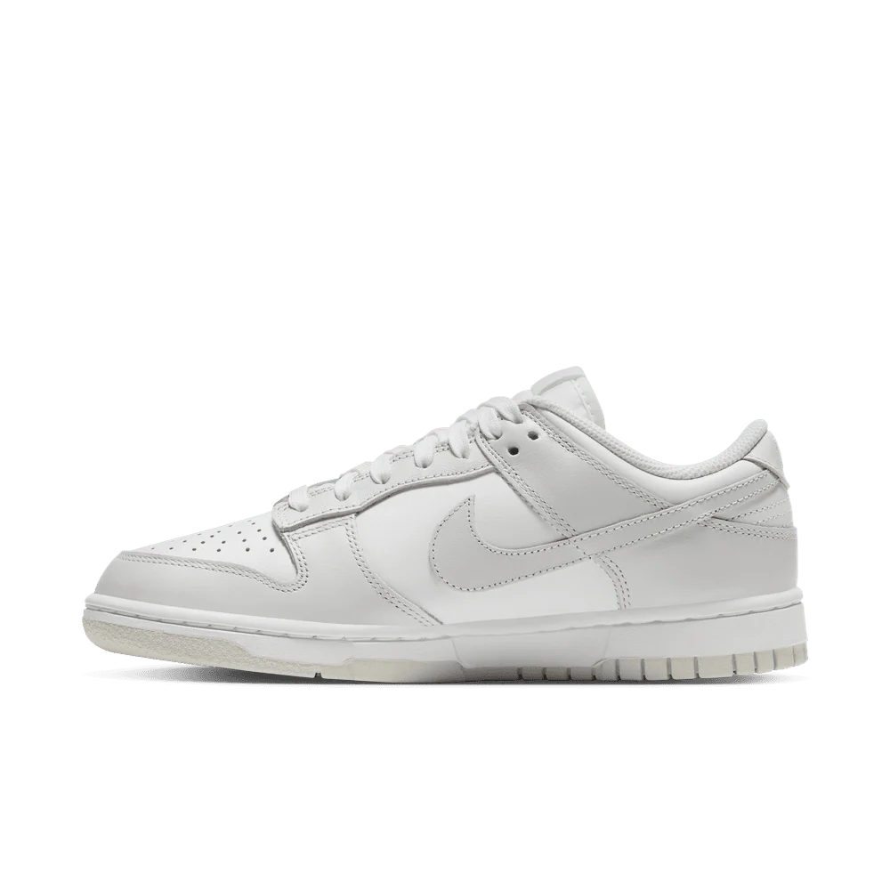 Wmns Nike Dunk Low - Image 3
