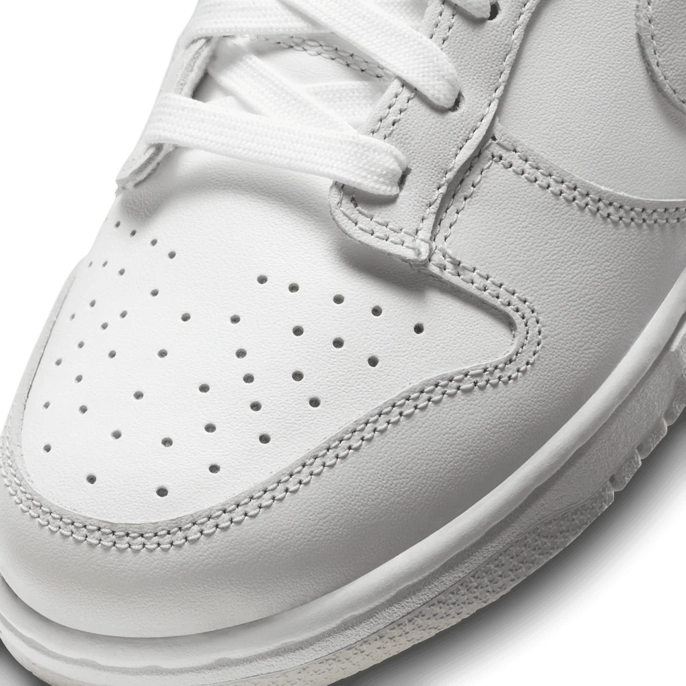 Wmns Nike Dunk Low - Image 5